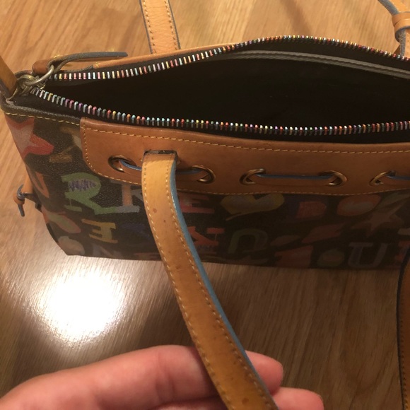 Black Dooney & Bourke Purse - Picture 8 of 8